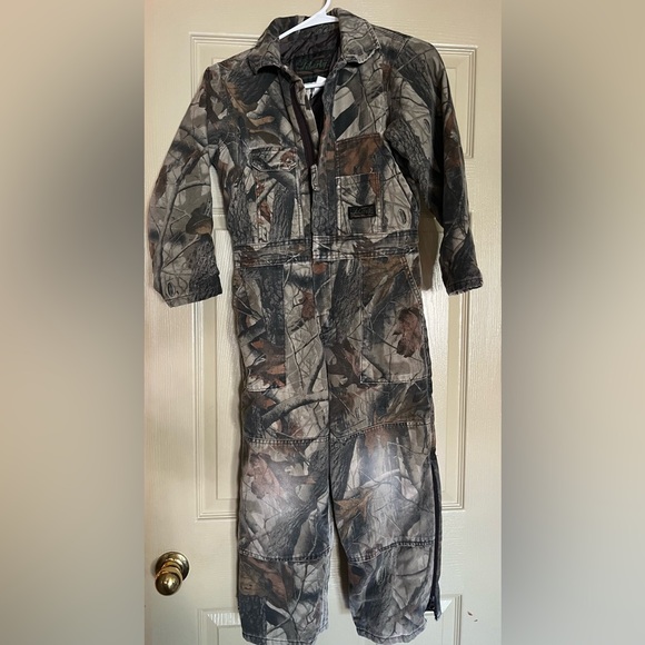 Liberty Rugged Outdoor Gear Youth size 10 real tree camouflage hunting coveralls - Picture 1 of 3